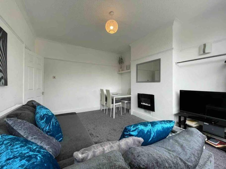 2 Bed Sleeps 6 Beach Retreat St Annes On Sea Villa Lytham St Annes Dış mekan fotoğraf