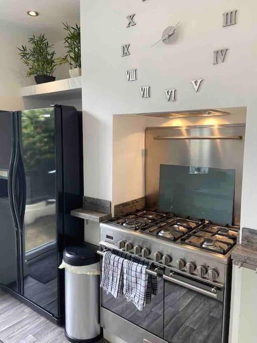 2 Bed Sleeps 6 Beach Retreat St Annes On Sea Villa Lytham St Annes Dış mekan fotoğraf