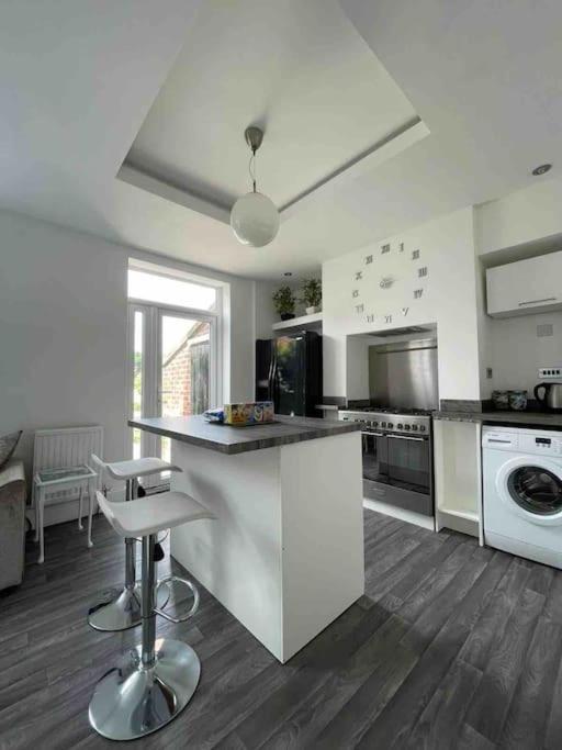 2 Bed Sleeps 6 Beach Retreat St Annes On Sea Villa Lytham St Annes Dış mekan fotoğraf