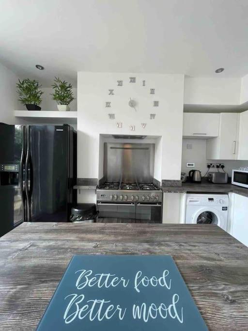 2 Bed Sleeps 6 Beach Retreat St Annes On Sea Villa Lytham St Annes Dış mekan fotoğraf